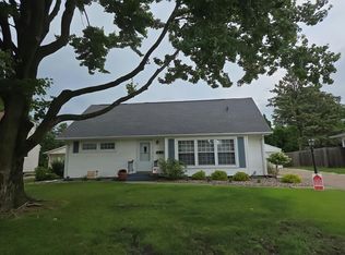 3851 26th Ave, Rock Island, IL 61201