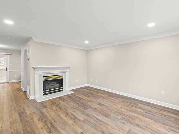 Family Room from front door