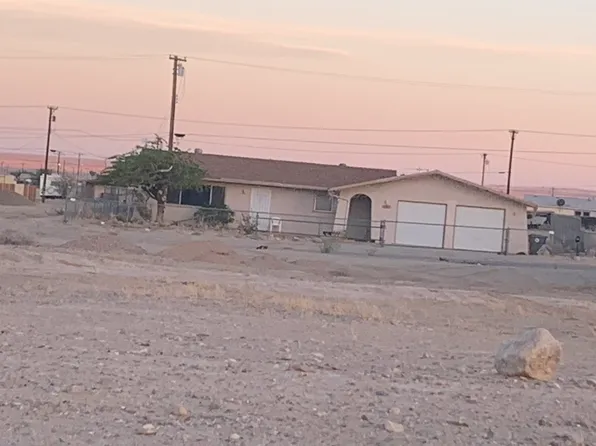1361 Tyler Ave, Thermal, CA 92274