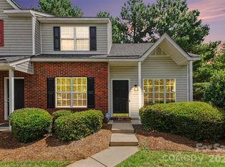 10030 Pergola View Ct, Charlotte, NC 28213