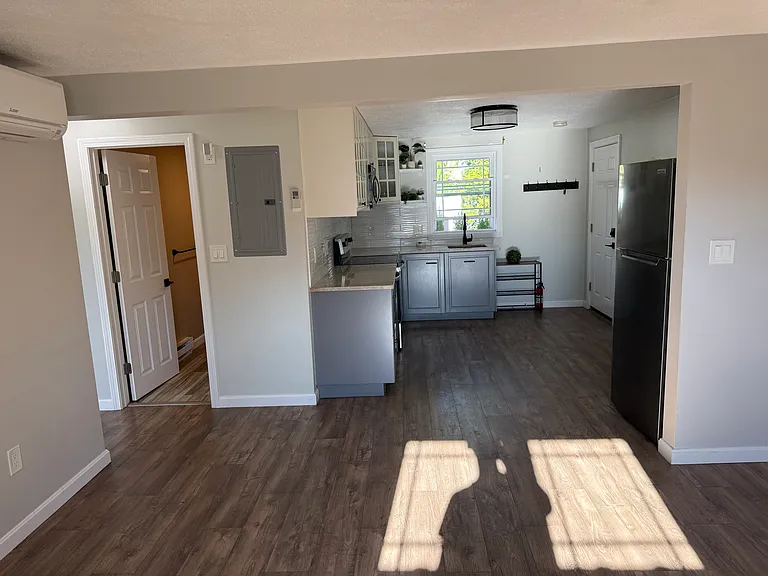130 James St #2 — Photo 12