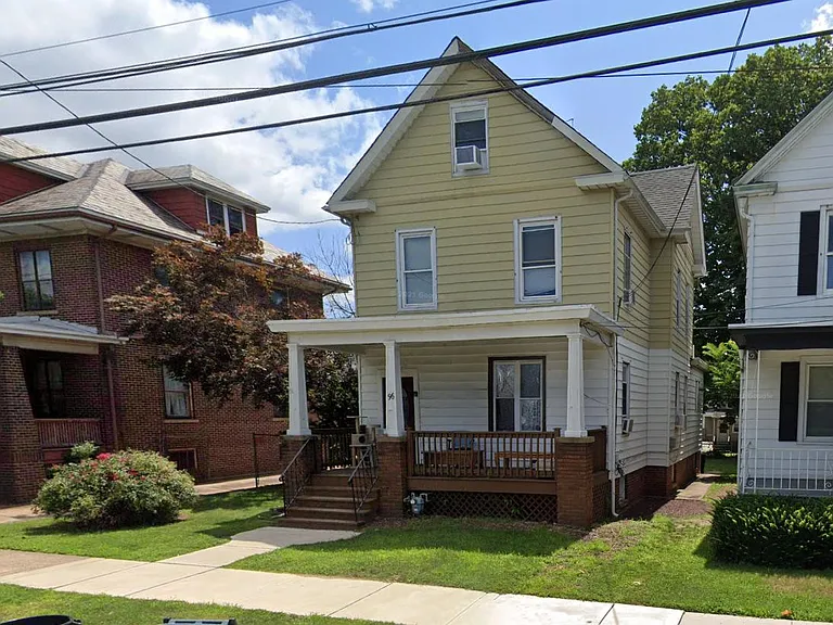 96 Huntington St — Photo 1