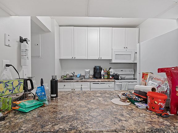 5th image of 44 Sherman Ave APT 1G