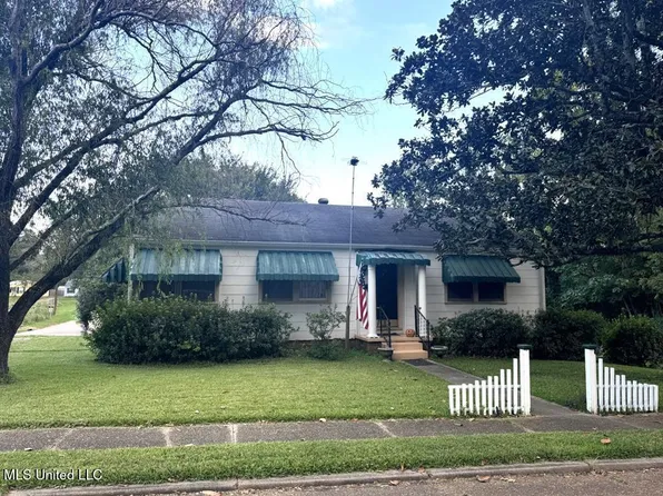 309 Armstrong St, Natchez, MS 39120