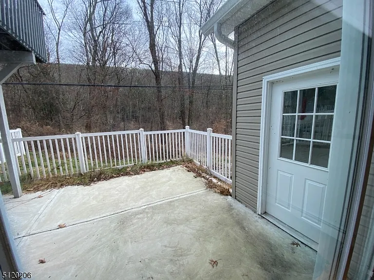 32 Woodland Dr — Photo 18