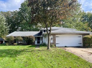 15041 Parkwood Ln, Strongsville, OH 44149