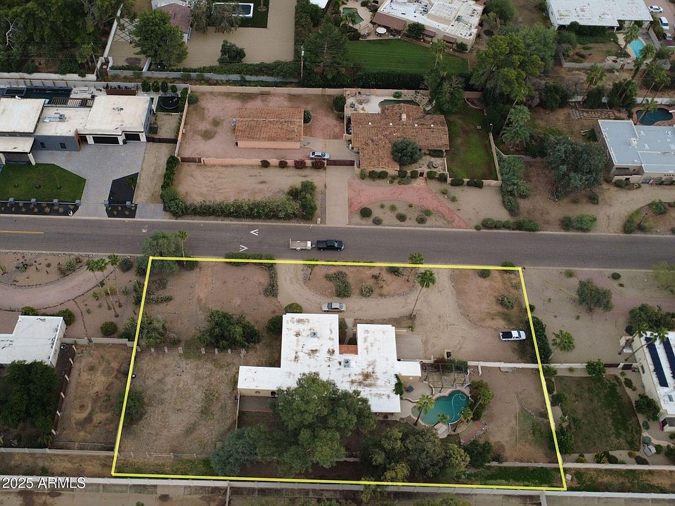 1st image of 10820 N MILLER Road