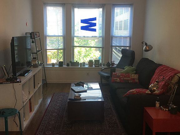 4th image of 1756 W Belle Plaine Ave APT 1