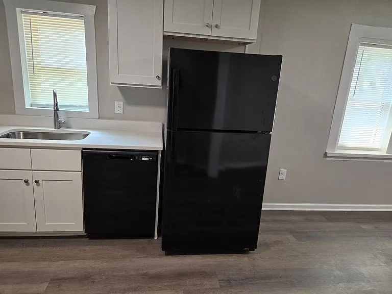 3152 S Stratford Rd — Photo 9