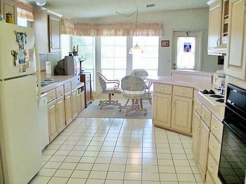 2nd image of 532 Treasure Ct