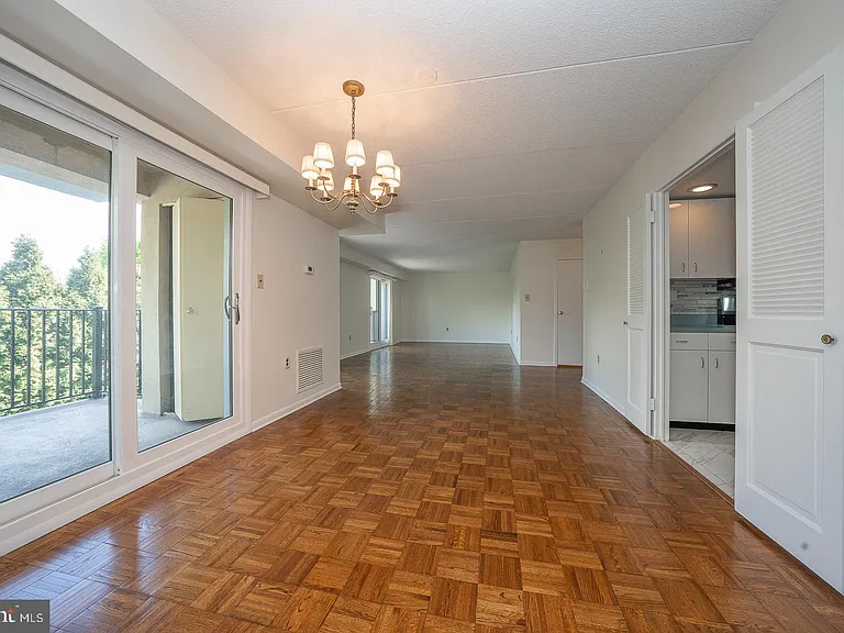 260 W Montgomery Ave #304 — Photo 15