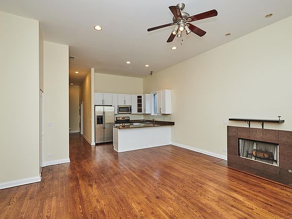 2nd image of 2436 W Cortez St #3E