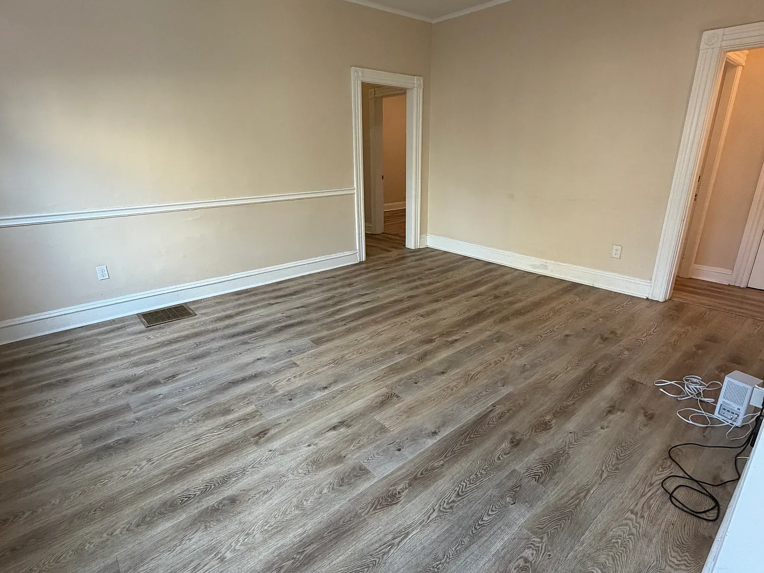 4 bed, 1200 sqft, $3,500 — Photo 4