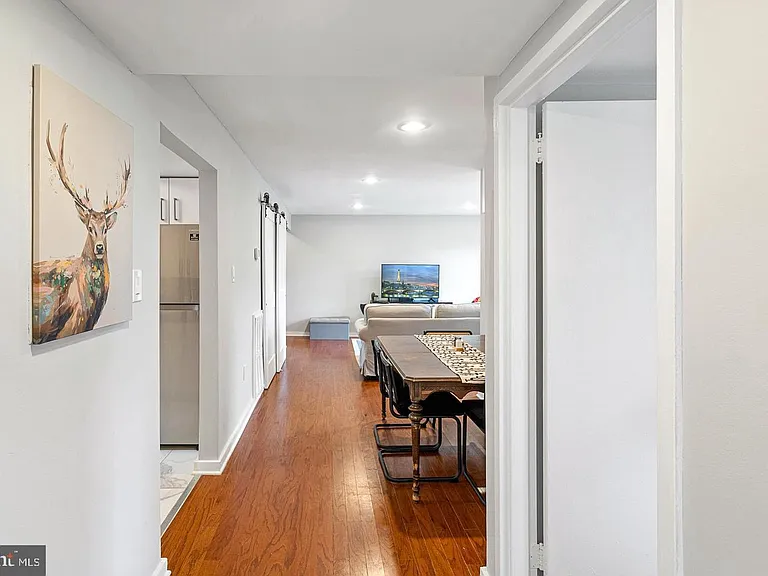 55 M St NW #202 — Photo 6