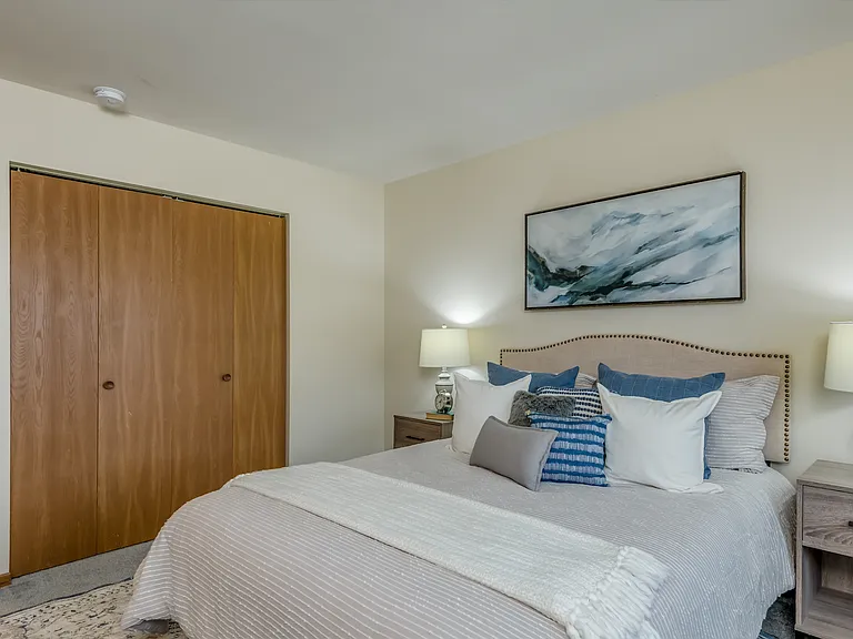 Harbor Ridge Apartments — Photo 12