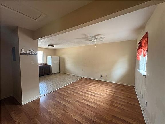 2nd image of 320 W Liberaux St #B