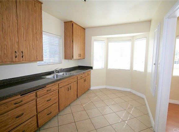 5th image of 6935 Naomi Ave