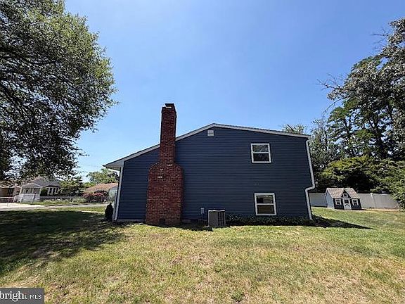 3rd image of 14 Vassar Ave
