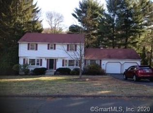 23 Maple Edge Dr, Bloomfield, CT 06002