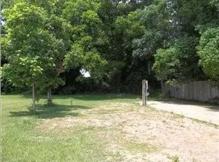 204 Quail Ln, Robertsdale, AL 36567