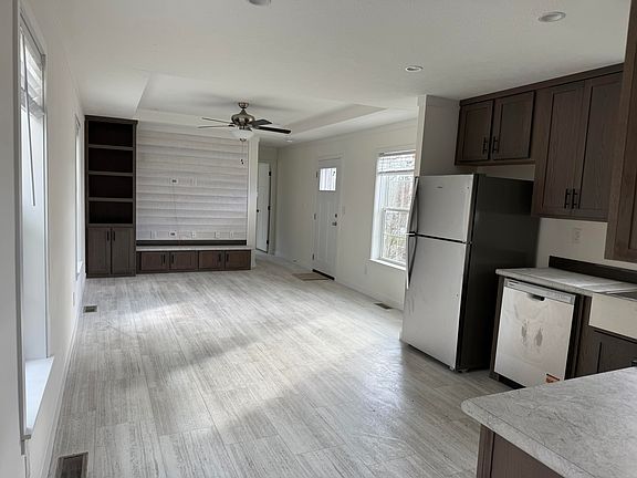 3rd image of 123 Dutch Drive