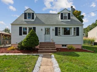 57 Lakeside Dr S, Piscataway, NJ 08854