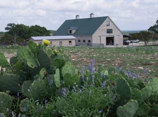 335 Youngblood Trl, Mountain Home, TX 78058