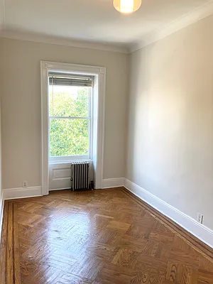 Rented by Douglas Elliman | media 6