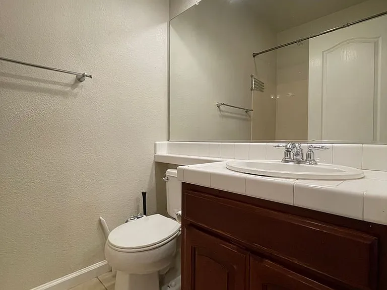 444 Lone Spur Dr — Photo 6