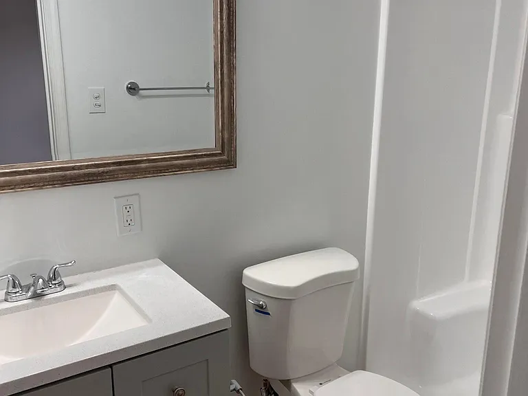 3rd floor bathroom attched to bedroom (2)