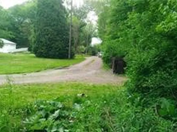 101 Columbus St, Hermitage, PA 16148