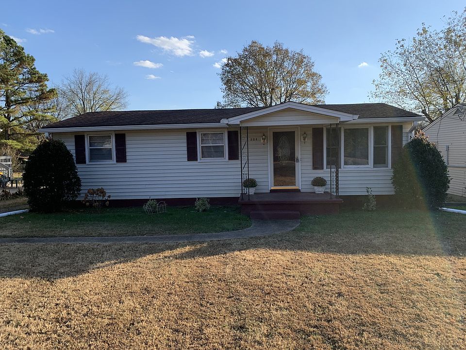 1st image of 224 Gowen Dr