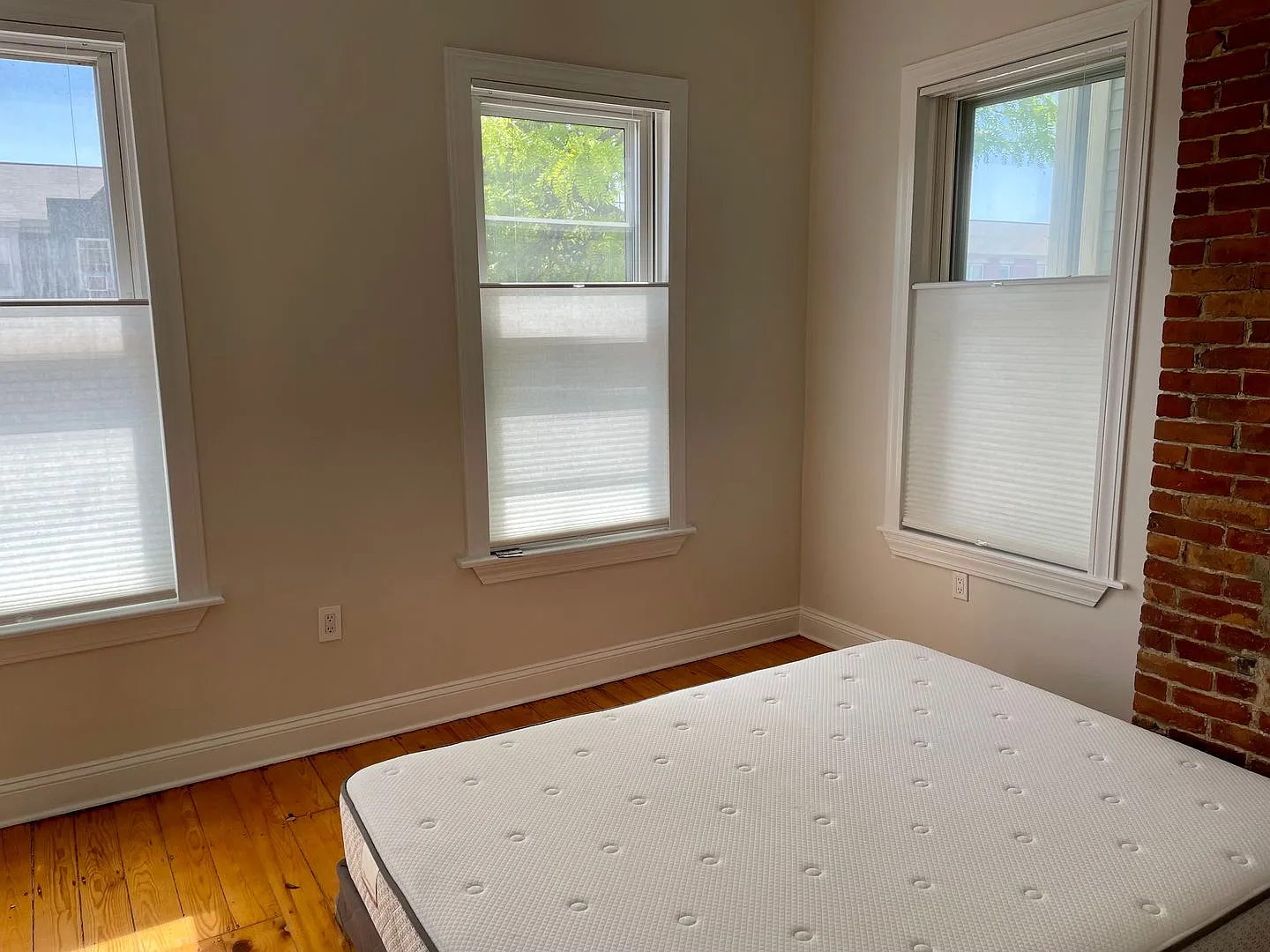 Great 2 Bedroom 2 Bath available 09/01/2026 — Photo 3