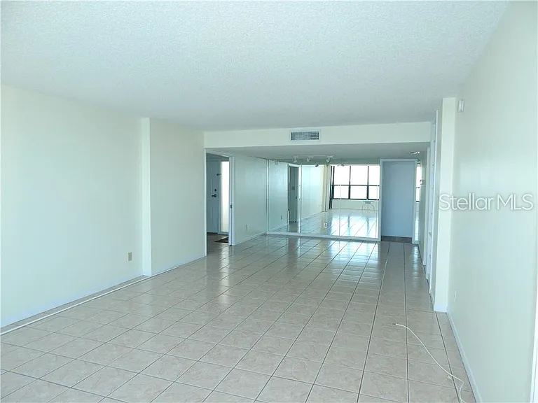 300 Woodette Dr #605A — Photo 6