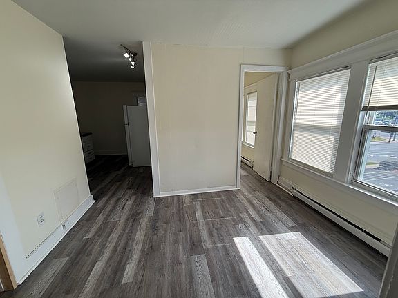 4th image of 355 Prospect Ave APT 3