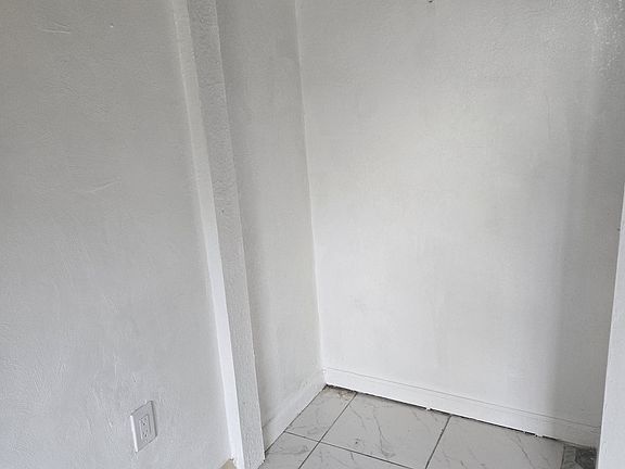 5th image of 560 NW 202nd Ter