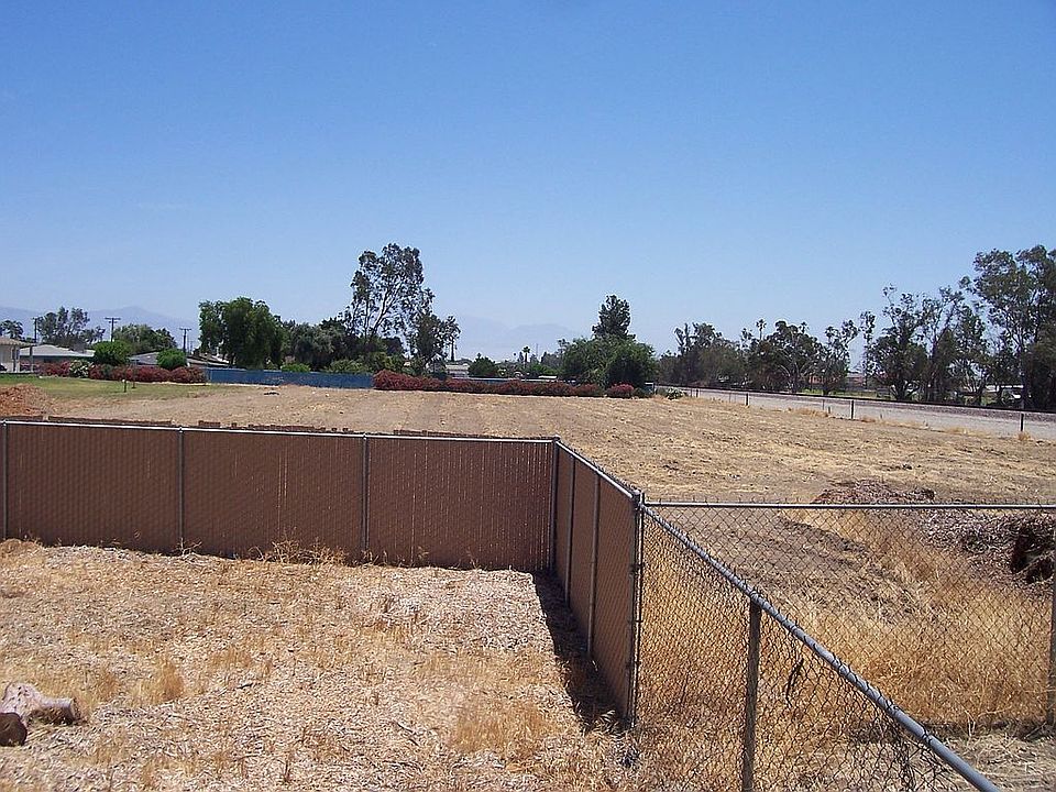 Empty lot in back