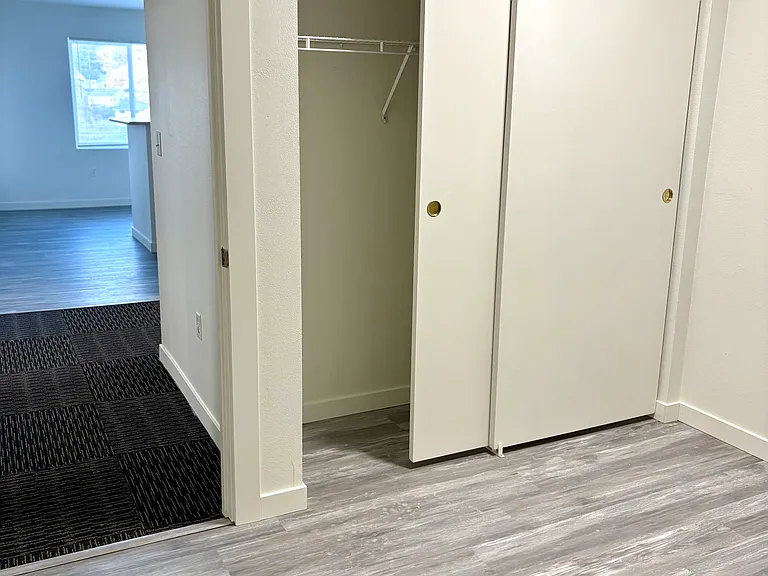 Outlook Apartments — Photo 10