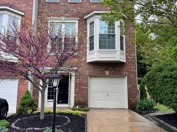 47590 Reef Ter, Sterling, VA 20165