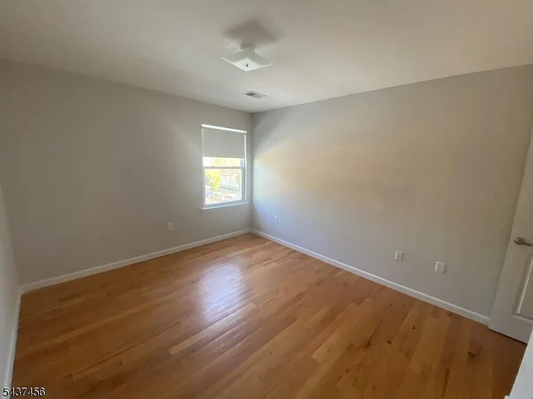 710 Court St — Photo 14