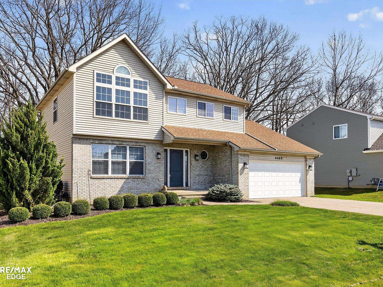 ポコです。 4469 Meadowlane Ct, Burton, MI 48519 | Zillow