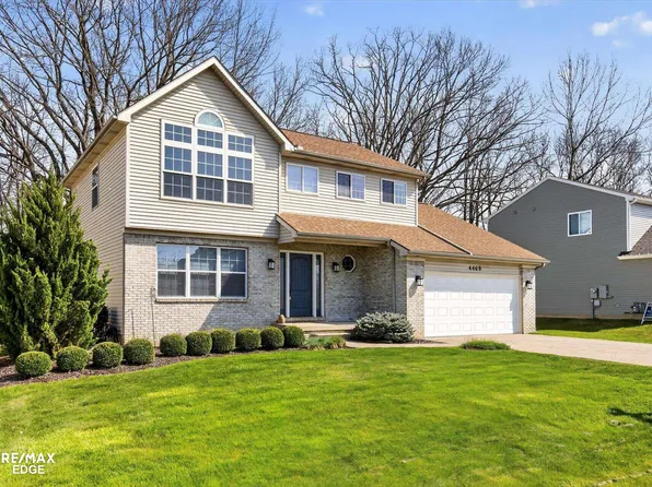 4469 Meadowlane Ct, Burton, MI 48519