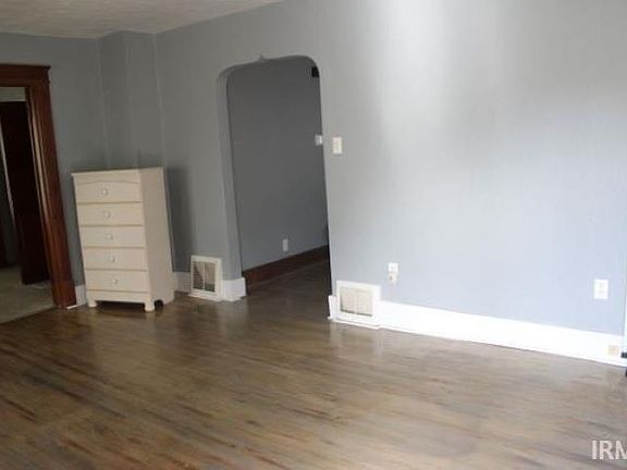 5th image of 1210 Kilbourn St