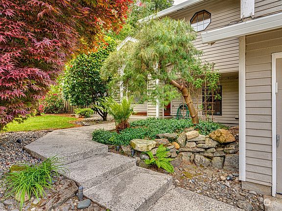 2nd image of 8205 NE 96th Street