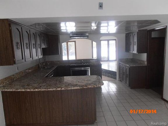 2nd image of 3800 Hollyhock Dr