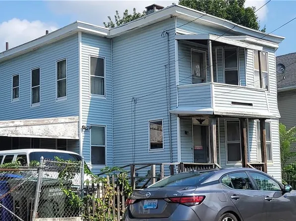 6 Yarrington Court, Bridgeport, CT 06607