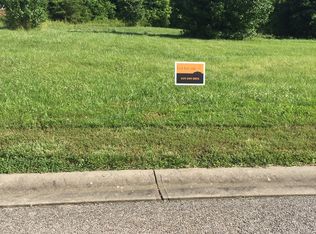 Pine Drive Cir, Henryville, IN 47126