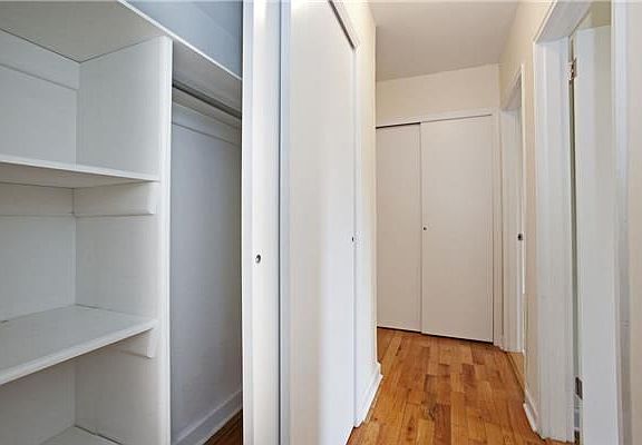 3rd image of 6515 Yellowstone Blvd APT 2A