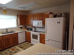3rd image of 5950 Larkmeadow Dr
