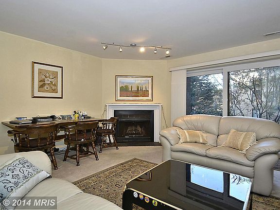 5th image of 39 Dudley Ct #22